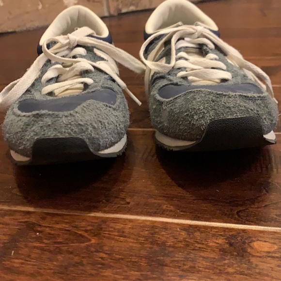 New balance 420 style size 9 - Picture 4 of 10